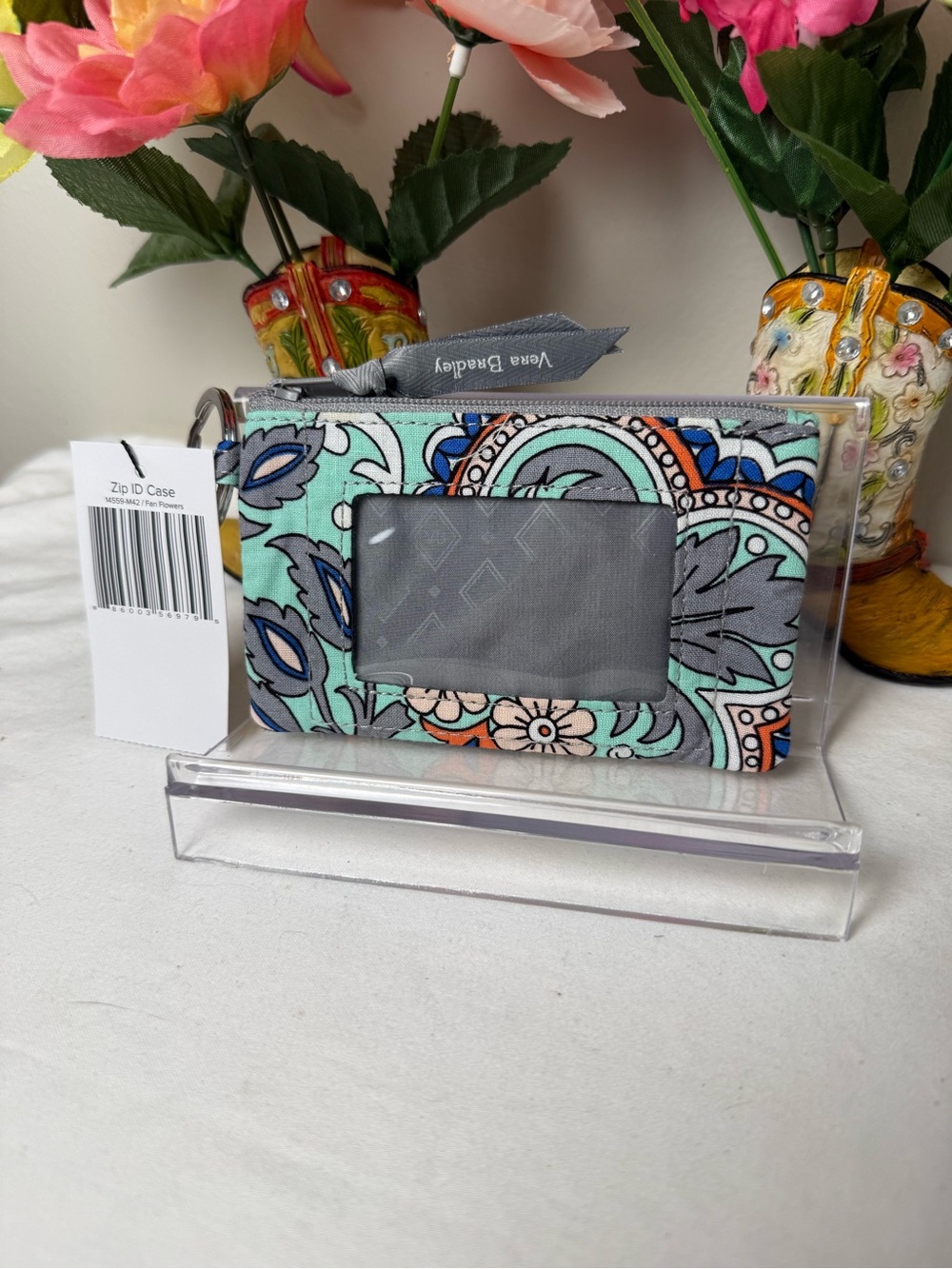 NWT Vera Bradley Fan Flowers Zip ID Case Retired pattern New